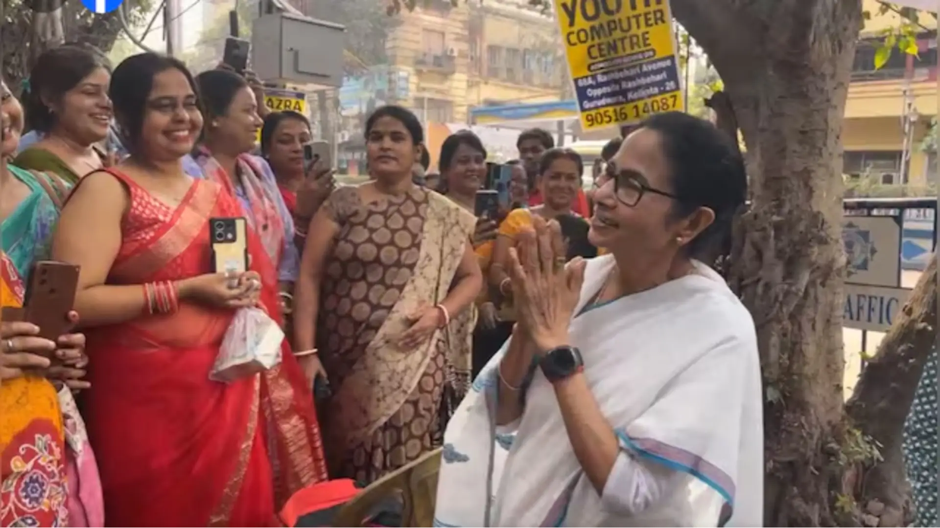 <a href='https://bengalbeat.today/mamata-banerjee-motivates-madhyamik-students/'>Mamata Banerjee Cheers on Secondary School Students, Promises Support for Schools</a>