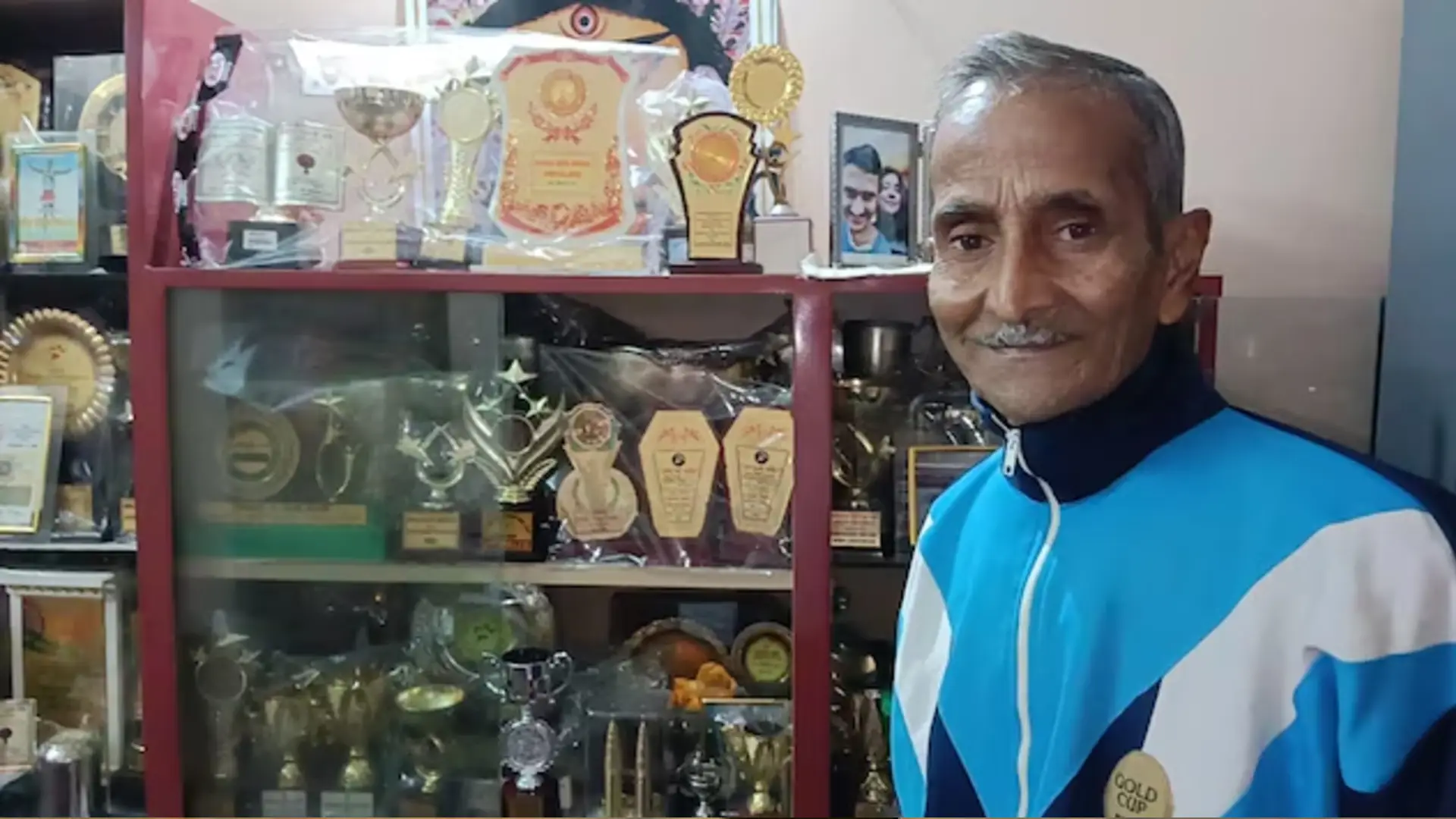 <a href='https://bengalbeat.today/71-year-old-sudeep-banerjee-wins-5-medals-athletics/'>71-Year-Old Sudeep Banerjee Stuns South Asia Masters Athletics Championship with Five Medals</a>